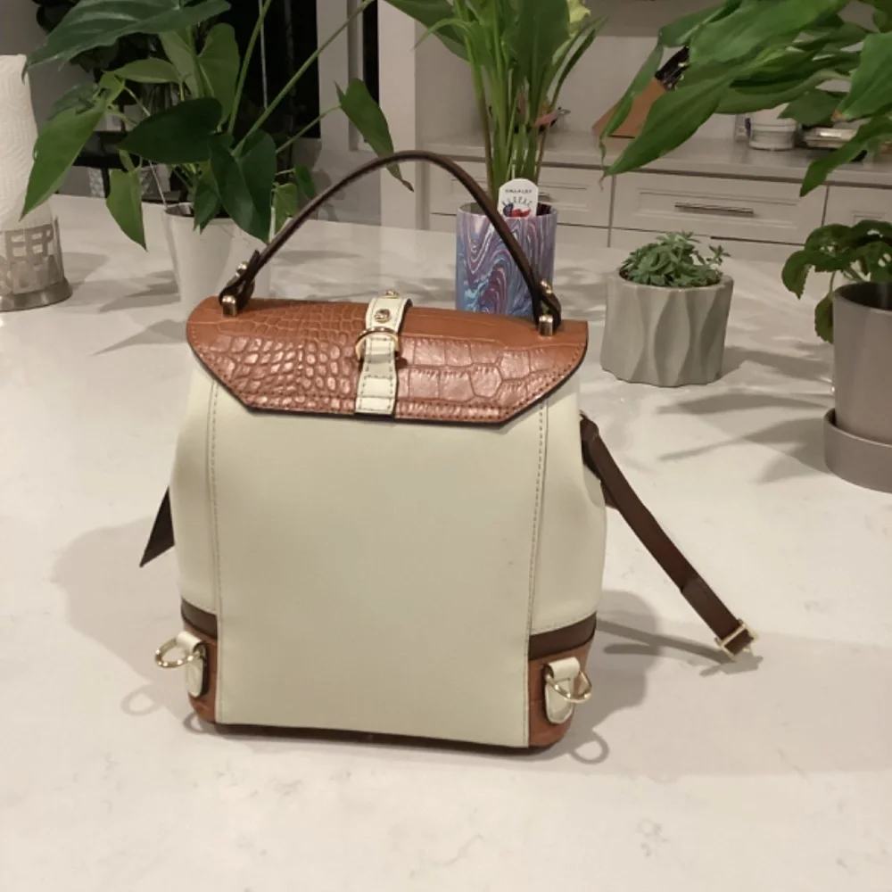 REDUCED NWT HOUSE OF HARLOW 1960 SHOULDER HAND BAG BACKPACK LEATHER ITALY